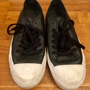 Women’s Black Converse Leather Size 7 Sneakers